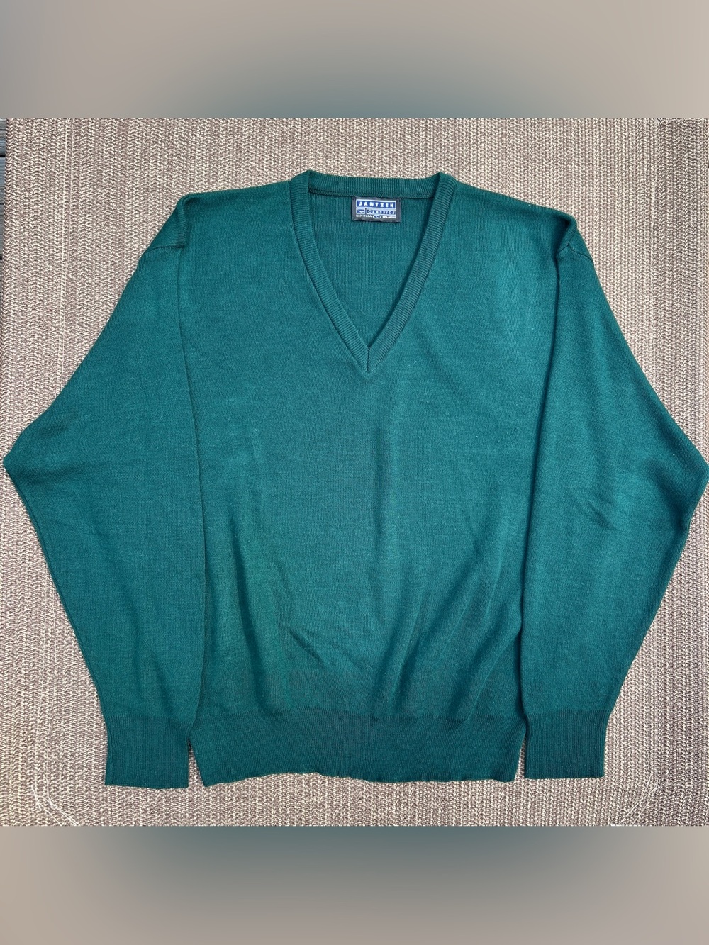 Vtg 80s Jantzen Classics Green V-Neck Sweater L USA